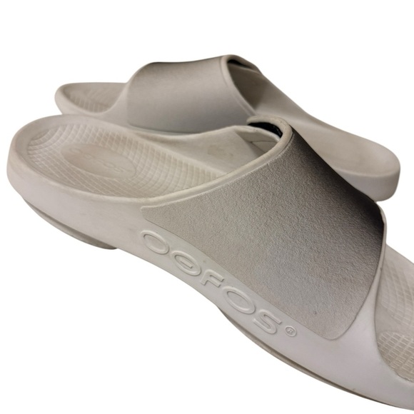 OOFOS OOahh Sport Flex Slide Sandals. In great conditions - Picture 10 of 12